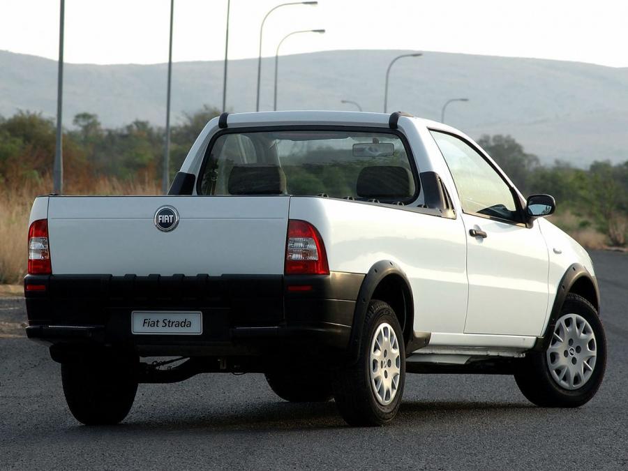  Fiat Strada 2005 года  (ZA) (фото 3 из 15)